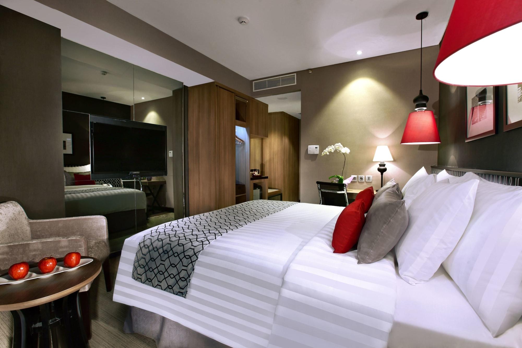 Aston Priority Simatupang Hotel And Conference Center Jakarta Eksteriør billede