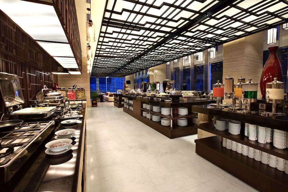 Aston Priority Simatupang Hotel And Conference Center Jakarta Eksteriør billede