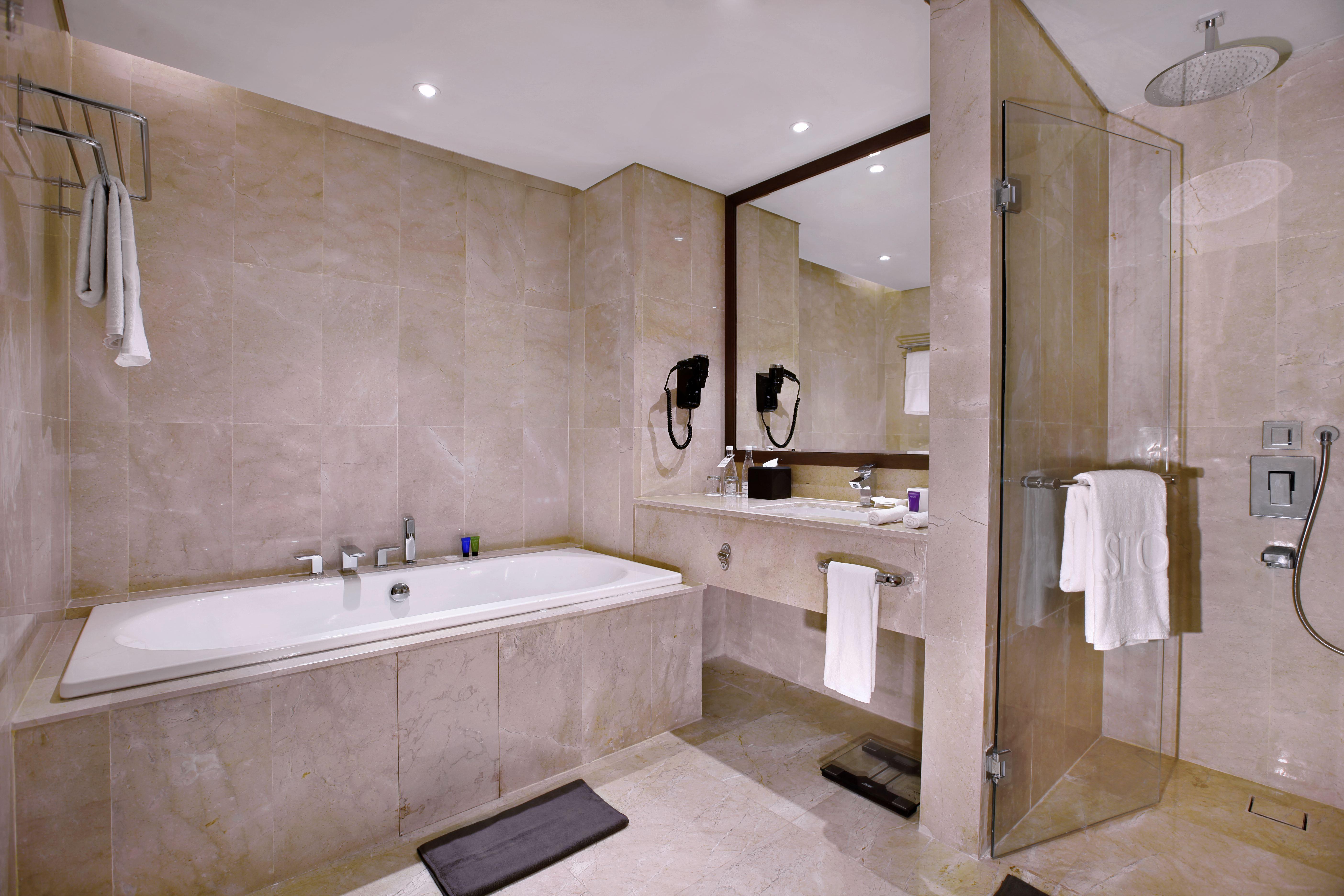 Aston Priority Simatupang Hotel And Conference Center Jakarta Eksteriør billede