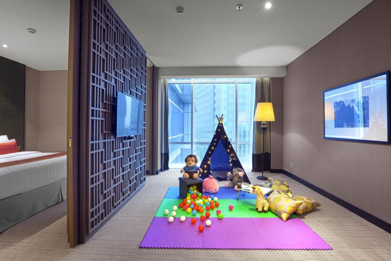 Aston Priority Simatupang Hotel And Conference Center Jakarta Eksteriør billede