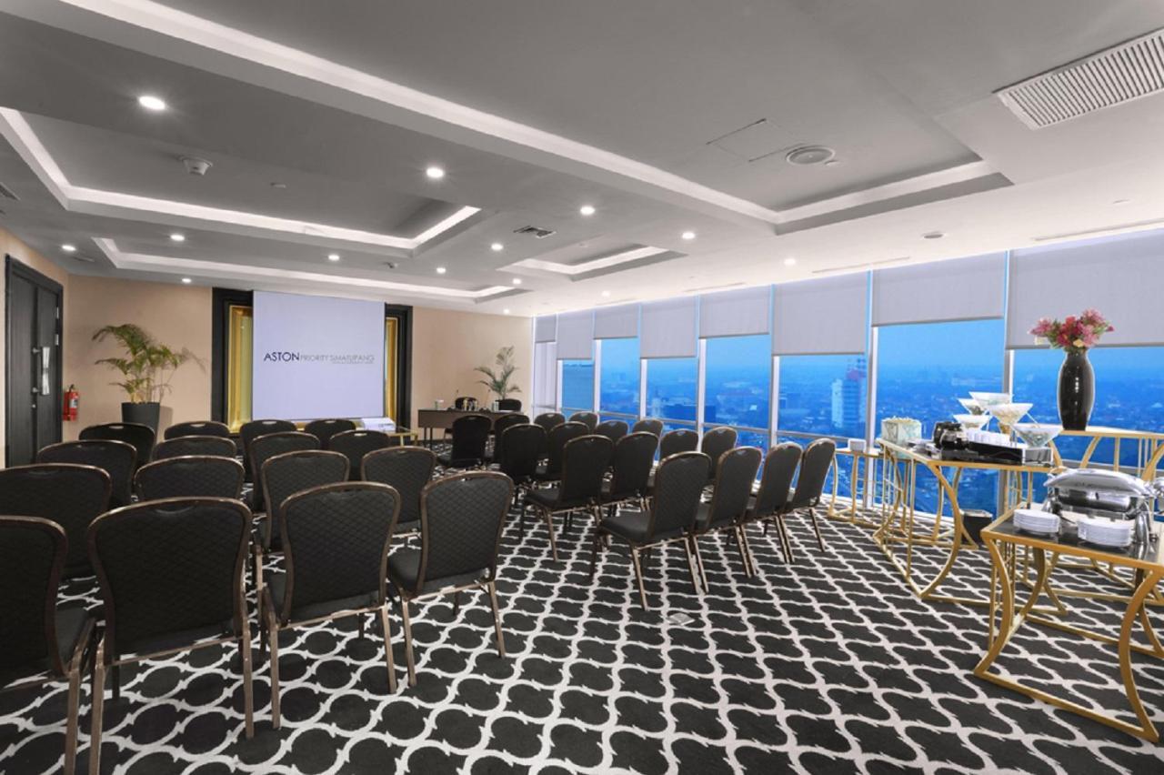 Aston Priority Simatupang Hotel And Conference Center Jakarta Eksteriør billede
