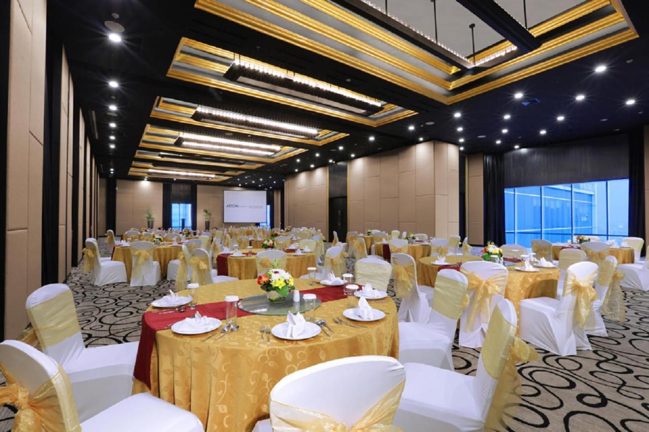 Aston Priority Simatupang Hotel And Conference Center Jakarta Eksteriør billede