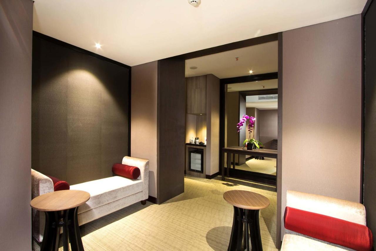 Aston Priority Simatupang Hotel And Conference Center Jakarta Eksteriør billede