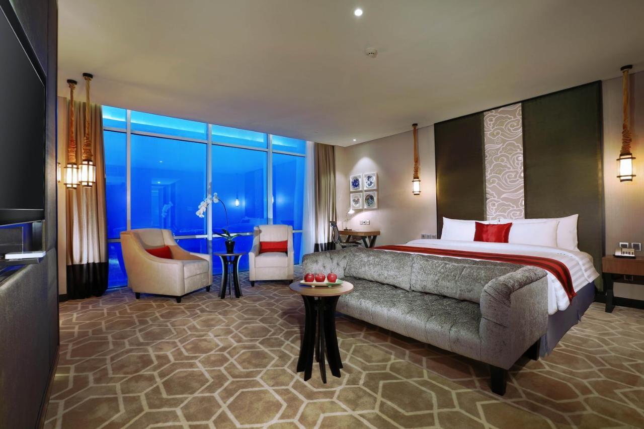 Aston Priority Simatupang Hotel And Conference Center Jakarta Eksteriør billede