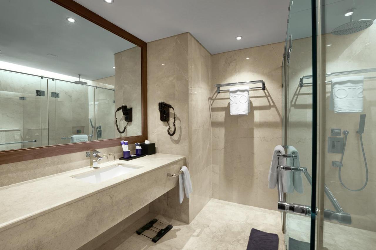 Aston Priority Simatupang Hotel And Conference Center Jakarta Eksteriør billede