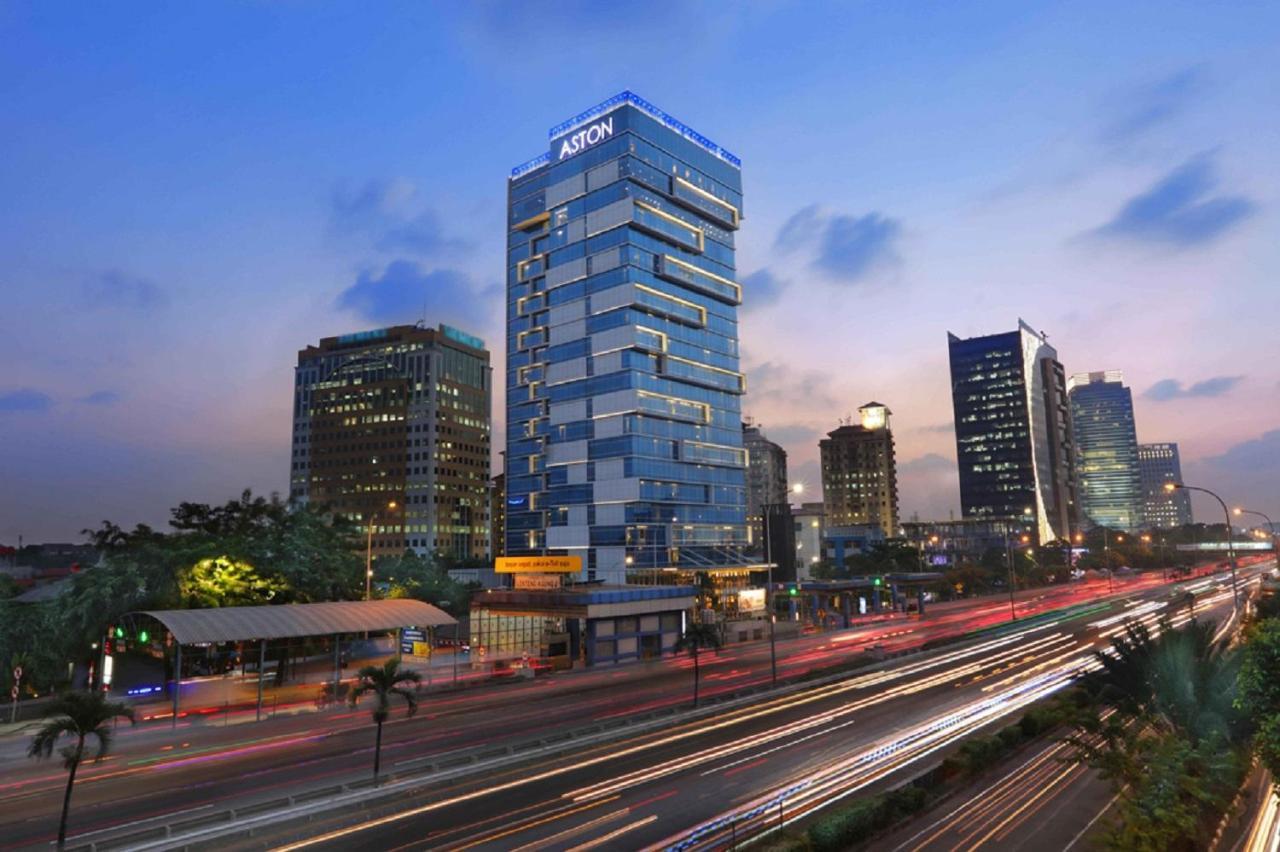 Aston Priority Simatupang Hotel And Conference Center Jakarta Eksteriør billede